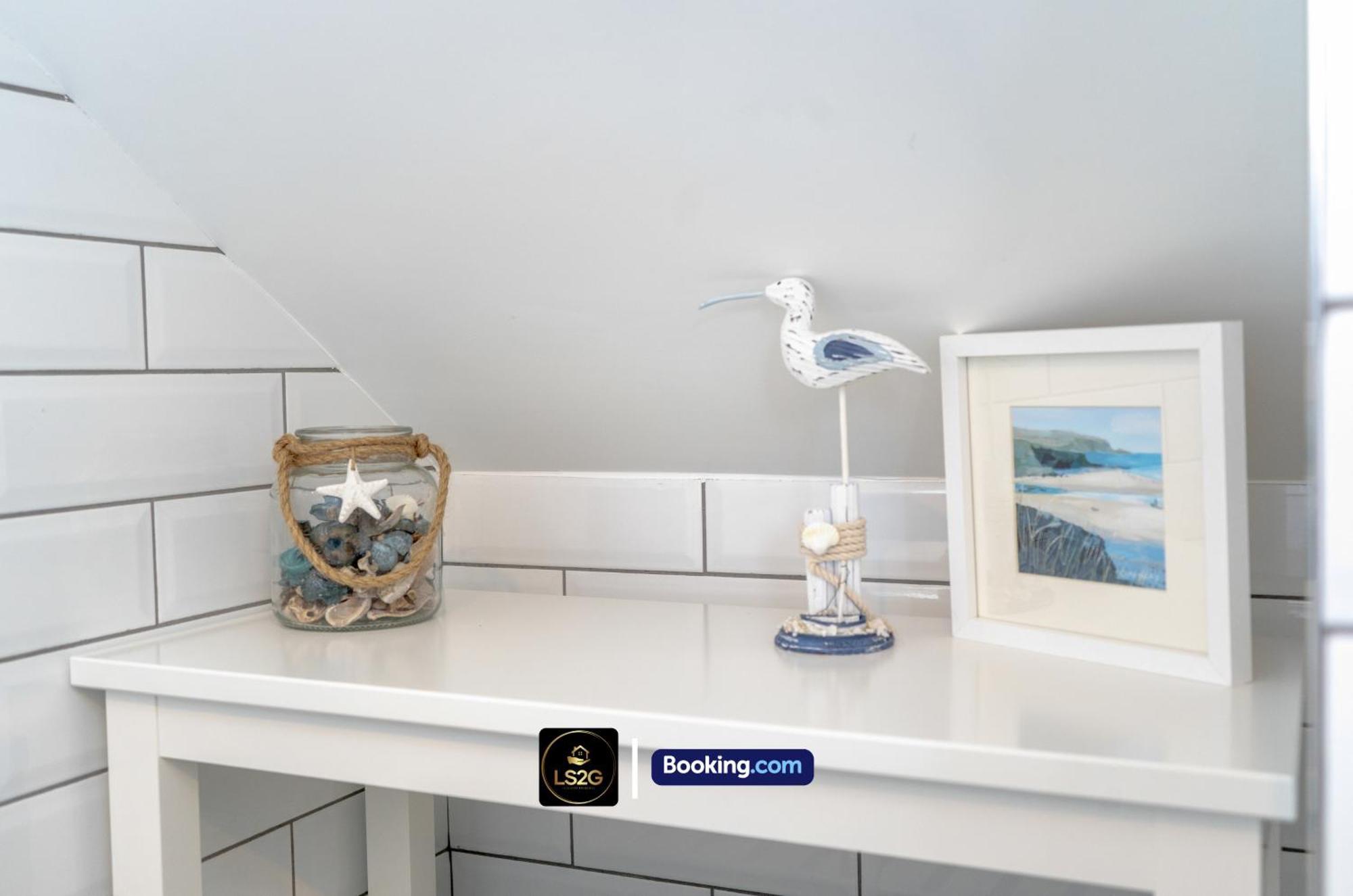 Stunning House By Ls2G Short Lets & Serviced Accommodation Greater London With Free Wifi Extérieur photo