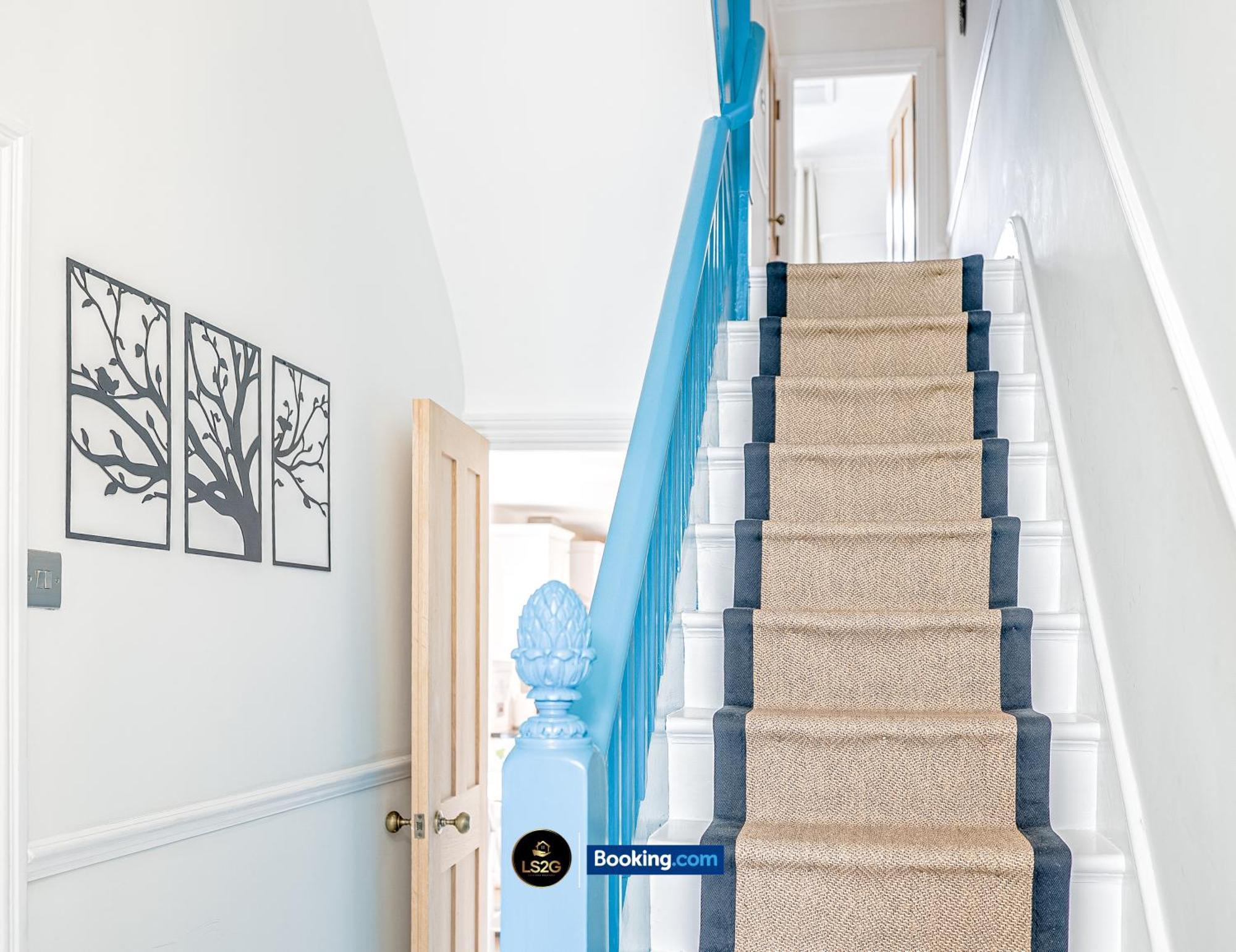 Stunning House By Ls2G Short Lets & Serviced Accommodation Greater London With Free Wifi Extérieur photo